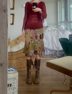 cto Winter Twee Style, 90s Funky Fashion, Earthy Vintage Outfits, Summer Outfit Layering, Whimsical Fashion Aesthetic, Twee Summer Outfits, Quirky Outfits Aesthetic, Granny Core Outfits, Arty Outfits Style