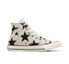 These All Stars take their name to the next level. Converse Chuck Taylor All Star Large Stars Canvas For Women In Brown, Size 7.5 Cool Converse, Painted Converse, Baskets Converse, Converse Star