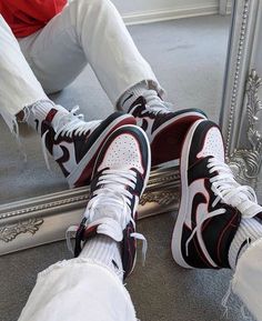 Sepatu Air Jordan, Nike Shoes Jordans, Jordan Outfits, Nike Air Shoes, Cute Nike Shoes, Cute Sneakers