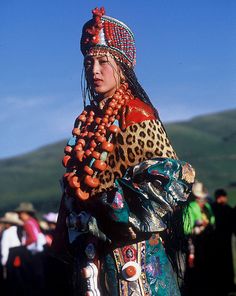 Example of Amdo Style of Tibetan Ceremonial Dress | Flickr - Photo Sharing! Ceremonial Dress, Ceremonial Clothing, People Around The World, Tibet, Headdress