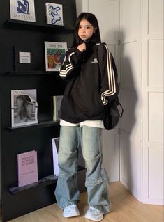 Korean Street Fashion Modest, Adidas Zip Up Outfit, Tomboy Style Outfits, Tomboy Fashion, Lookbook Outfits