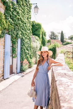 Cuyana Hat, Bonnieux Provence, Outfit Elegantes, Gal Meets Glam, Neue Outfits, Looks Street Style, Mode Vintage, Daily Look, Outfits Casuales