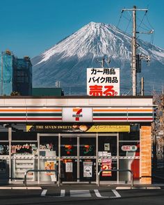 Fujisan and combine combo pack . 📸 Japan Photo of the day by littlepig . . . . #daily_photo_japan #livinginjapan #japan #japantravel #japanwanderlust #japanfun #japantravelguide #japantravelphoto #japantrip #japantraveller #travel #traveller #sightseeing #sightseeingjapan #beautifuljapan #beautiful #beauty #kyoto #kyotojapan #kyototrip #osaka #osakajapan #japanlife #lifeinjapan #mtfuji #fujisan Japan Trip Vision Board, Japanese Life Aesthetic, Tokyo On Film, Living In Tokyo, Living In Japan Life, Japan Osaka Aesthetic, Japan Vacation Aesthetic