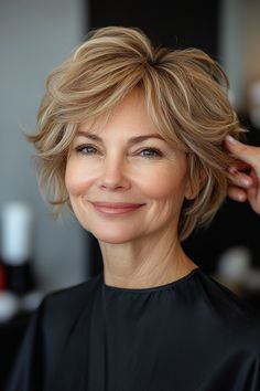 23. Caramel Blonde Choppy Lob (Short Hairstyles For Older Women With Fine Hair) - Short Hairstyles For Older Women With Fine Hair Caramel Blonde Highlights, Longer Bob, Choppy Lob, Ash Blonde Bob, Short Hairstyles For Older Women, Short Haircuts For Older Women, Short Permed Hair, Mom Haircuts