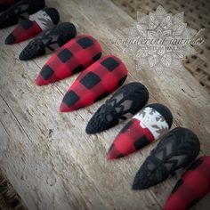 Nails With Negative Space, Buffalo Plaid Nails, Painted Buffalo, Nails Xmas, Nail Enhancements, Themed Nails, Unghie Nail Art