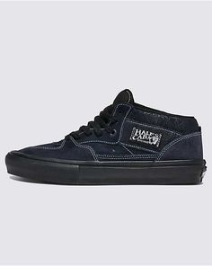 Skate Half Cab Neon Shoe Vans Urban Mid-top Skate Shoes, Urban Mid-top Vans Skate Shoes, Urban Skate Shoes With Logo Patch, Skate Fashion, Long Skate, Neon Shoes, Mid Top Shoes, Skateboarding Shoes, Skate Style