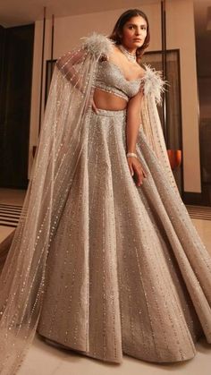 Reception Dress Bride Indian, Ejaaz Couture, Indian Reception Outfit, Engagement Dress For Bride, Engagement Lehenga, Reception Outfit