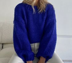 Sax Blue hand-knit sweater If you want a crop model or different sizes, please send a message. Bright Fall Outfits, Chunky Sweater Outfit, Blue Sweater Outfit, Royal Blue Outfits, Royal Blue Sweater, Blue Cable Knit Sweater, Navy Blue Sweater, Chunky Knit Sweater, Chenille Sweater