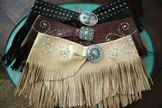 Can't you see this with a simple mini skirt? Wolf Clothing, Leather Wrap Belt, Boho Mode, Western Apparel, Estilo Hippy, Looks Country, Fringed Belt