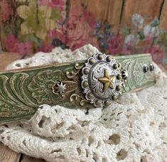 Star Concho Green Leather Cuff Bracelet> Leather Wristband. Southwestern Jewelry. Native Style. Boho Bracelet. Country Glam Jewelry Country Glam, Glam Jewelry, Leather Cuff Bracelet, Leather Wristbands, Women's Bracelets, Native Style, Wide Bracelet, Bracelet Leather, Southwestern Jewelry