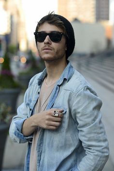 Adam Gallagher, Trendy Mens Haircuts, Haircut Men, Ray Ban Wayfarer, Mens Fashion Edgy, Mens Fashion Smart, Ray Ban Aviator, Trendy Haircuts, Style For Men