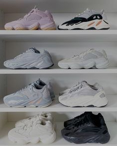 Checklist Infographic, Sneaker Closet, Yeezy Fashion, Gents Shoes, Data Visualisation, Yeezy 500, Yeezy Sneakers