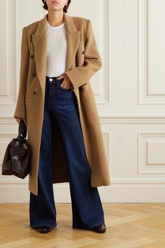 FRAME's obsession with perfecting the fit of its denim applies to tailoring, too. Cut from beautifully soft wool-felt that's fully lined, this coat has a classic double-breasted front and face-framing lapels. Invest in it now and wear for years to come. Camel Wool Coat Outfit, Wool Coat Outfit, Coats For Winter, Camel Wool Coat, Winter Coat Outfits, Chic Coat, Long Coats, Long Wool Coat