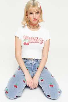 Minga London, Poses References, Cherry Bomb, Female Poses, Character Outfits, Look Cool, Women's Tops, High Jeans