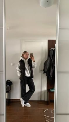 fit inspo | spring slash autumn clothes Hoodie And Vest Outfit Streetwear, Puff Sleeveless Jacket Outfit, Autumn Outfits Sporty, Sweats And Puffer Vest Outfit, Comfy Vest Outfits, Puffer Vest Aesthetic Outfit, Zip Up Vest Outfits For Women, Puffer Vest Outfits For Women Winter, Puffer Jacket Outfit Vest