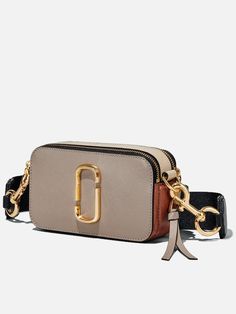 Marc jacobs snapshot cross-body bag - cement/brown size & fit dimensions: height: 10.5cm x width: 18.5cm x depth: Crossbody Bag Outfit, Marc Jacobs Crossbody Bag, Louis Vuitton Collection