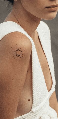 Sun and Moon Temporary Tattoo for Women Minimalist Moon Tattoo - Etsy UK Minimalist Cool Tattoo, Astetic Tattoo Women, Optimism Tattoo Symbol, Rising Woman Symbol Tattoo Sternum, Minimalist Tatoos Woman, Sun Minimalist Tattoo, Moon Minimalist Tattoo, Tatoos Sun, Minimalist Moon Tattoo