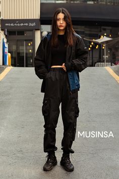 Korean Street Wear, Korean Outfit Street Styles, Korean Streetwear, Asian Street Style, K Fashion, Tomboy Style Outfits, Korean Street, Looks Street Style, Korean Girl Fashion