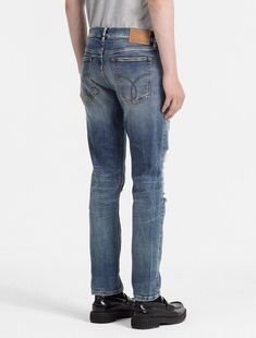 *** Calvin Klein CK Italian Stretch Selvedge Denim Men’s Straight Taper Jeans *** BRAND NEW with Tags! Size Men’s 33x30 (Front Rise: 10 inches, Leg Opening: 14 inches). Color: Distressed Selvedge Wash. This pair of Authentic Calvin Klein CK jeans is made of Stretch Italian Candiani Selvedge Denim (92% cotton 6% polyester 2% elastane), this is a pair of straight jeans crafted with cotton stretch selvedge denim, destructed and faded detailing, 5-pocket styling and tapered legs. faded wash + destru Casual Mid-rise Calvin Klein Jeans, Calvin Klein Casual Mid-rise Jeans, Casual Calvin Klein Mid-rise Jeans, Casual Mid-rise Jeans By Calvin Klein, Casual Calvin Klein Jeans For Spring, Calvin Klein Medium Wash Casual Jeans, Casual Calvin Klein Bottoms For Fall, Calvin Klein Casual Fall Bottoms, Calvin Klein Casual Medium Wash Jeans