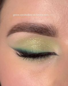 makeuptutorials on Instagram: "Green or Yellow eyeshadow on brown eyes ? 💛💚  by @paulina_kurkowska" Green Makeup Eye Looks, Green Eyes Green Makeup, Green And Gold Makeup Looks For Brown Eyes, Dark Green Aesthetic Makeup, Green Eyeshadow On Brown Eyes, Eye Makeup Ideas Green, Eye Makeup For Green Dress Simple, Green Yellow Eye Makeup, Pretty Green Makeup Looks