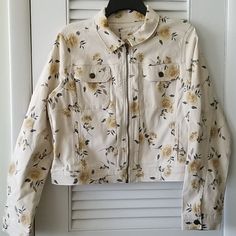 Cream Color With Gold Flowers Cotton Blend Denim Jacket. Front Zipper.2 Button Flap Pockets And Side Seam Pockets. Chest 20" Across. Shoulder To Waist 20".Machine Wash. Nwt..Tag Fell Off When Caught Hanging. Fitted Yellow Denim Jacket For Fall, Beige Button-up Denim Jacket For Spring, Spring Beige Denim Jacket With Button Closure, Beige Denim Jacket With Button Closure For Spring, Yellow Cotton Denim Jacket For Fall, Yellow Denim Jacket With Pockets For Fall, Yellow Buttoned Spring Outerwear, Yellow Buttoned Outerwear For Spring, Yellow Spring Outerwear With Buttons