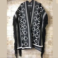 #I-1661 Nwt Size Small Could Fit A Large Length-36in White Bohemian Poncho For Winter, White Fringed Winter Shawl, White Poncho For Fall Festival, White Fringed Shawl For Winter, White Fringe Shawl For Winter, White Bohemian One-size Cape, Belted Sweater, Fringe Kimono, Kimono Sweater