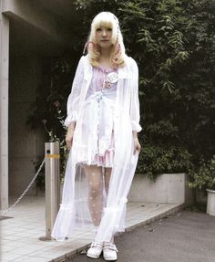 Pink Fairy Outfit, Dark Decora, Pink Looks, Fruits Magazine, Japanese Magazine, Fairy Outfit, Pink Fairy, Royal Dresses