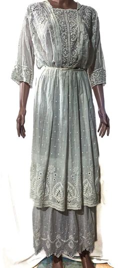 True vintage Edwardian 1900s embroidered dress : skirt and top M, 29" waist | eBay Late Victorian Day Dress, 1914 Fashion, Edwardian Skirt, Edwardian Dresses, 1900s Fashion, Edwardian Dress, Skirt And Top, Edwardian Fashion, Skirt Belt