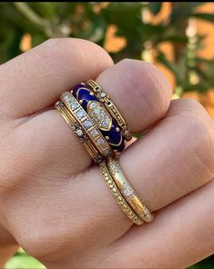 خواتم خطوبة, Social Status, Jewelry Accessories Ideas, Dope Jewelry, Jewelry Fashion Trends, The Kings, Stacked Jewelry, Funky Jewelry