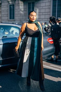 MFW Day 4 Plus Size High Fashion, Paloma Elsesser, Vogue Us, All Black Looks