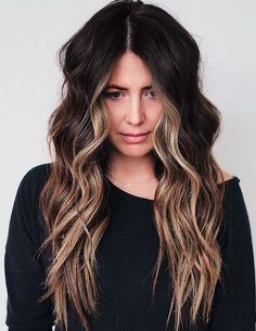 Dark Hair With Money Piece And Balayage, Dark Roots Hair Balayage Brunettes, Dark Brown Bayalage Hair Ombre, Dark Brown Hair Balayage With Money Piece, Dark Top Light Bottom Hair, Dark Brown Hair Balayage Money Piece, Dark Brown Roots Balayage, Dark Roots Hair Balayage, Ombr�é Dark Hair