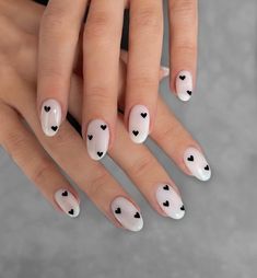 Round Nail Designs, White Almond Nails, Black And White Nail Designs, Black White Nails, Heart Nail Designs, Milky Nails, White Nail Designs, Round Nails, Short Nail Designs