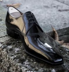 New Black Office Wear Handmade Formal Lace Up Leather Shoes For Gentlemen sold by The Bespoke Store on Storenvy Black Office Wear, Gentleman Shoes, Style Français, Bespoke Shoes, Black Office, Black Oxfords, Office Shoes, Brogue Shoes, Leather Dress Shoes