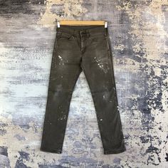 Super Black Levis 511 Jeans Ash Gray Levis 511 Denim Pants BS46650.  Manual Measurement (laying in flat area):  1) Waist: 30 inch.  2) Rise: 9.5 inch.  3) Hips: 19.5 inch.  4) Tight: 10.5 inch.  5) Outseam: 39.5 inch.  6) Inseam: 30.5 inch.  7) Leg opening: 6.5 inch.  Fabric Material: 100% Denim Cotton.  Condition: In good vintage condition overall.  Please check all the measurement to ensure a proper fit.  Remember to allow yourself some extra room for movement.  You can compare these informati Medium Wash Cotton Grunge Pants, Medium Wash Grunge Cotton Pants, Grunge Style Medium Wash Cotton Pants, Grunge Relaxed Fit Jeans With Five Pockets, Grunge Straight Leg Washed Jeans, Pre-washed Straight Leg Jeans For Fall, Fall Pre-washed Straight Leg Jeans, Cotton Grunge Bottoms With Five Pockets, Fitted Acid Wash Bottoms With Five Pockets