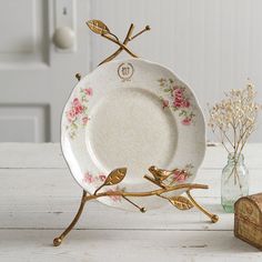 Huxley Plate Holder - D&J Farmhouse Collections Heirloom Plates, Galley Wall, Plate Display Stands, Chic Candles, Small Platter, Plate Stand, Leaf Plates, Plate Holder