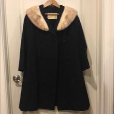 This Is An Authentic Vintage Ladies Coat Winter - Swing Style - There Is No Size Listed And It Looks Large Or Extra Large Size ... The Tag Inside Says Stacy And Has Trenton And Lawrence Listed As The Cities... Has A Mink Collar Sewn On This Is In Beautiful Excellent Condition- Has Two Large Front Pockets. No Moth Holes. Ladies Coat, Black Winter Coat, Coat Winter, Winter Coats Women, Winter Coat, Moth, Large Size, Coats For Women, Vintage Ladies