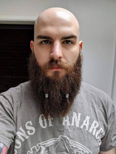 Viking Beards, Beard Dreads, Beard Braid, Modern Beard Styles, Viking Beard Styles, Shaved Head With Beard, Beard Rings, Ducktail Beard, Beard Trend