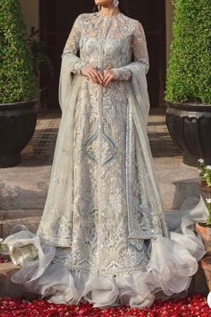 Frill Maxi Dress Pakistani, Waleema Dress, Hijabi Bride, Marriage Thoughts, Dress For Bride, Heavy Dupatta, Pakistani Fashion Party Wear, Desi Clothes