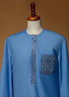 This kaftan is made out of 100% wool custom made for you to wear at any event.  If you are looking to turn heads and make a statement, then this unique outfit is for you. It is designed to add elegance to your event.   Our outfits are true to size and are made out of high quality wool . The wool feels so good and comfortable on the skin that it adheres to all weather conditions. This outfit is made to order with different designs and colors. Please look at our shop for various other listings where you can chose your preferred color, design and any other modifications.   We strongly recommend all our customers to provide their accurate measurements for a perfect fit.   We accept customized orders, bulk orders for weddings, birthdays and other important occasions. Please message us your meas Fitted Long Sleeve Kaftan For Formal Occasions, Formal Fitted Long Sleeve Kaftan, Blue Formal Thobe For Eid, Formal Fitted Blue Kaftan, Formal Blue Long Sleeve Kaftan, Blue Formal Long Sleeve Kaftan, Blue Long Sleeve Formal Kaftan, Blue Long Sleeve Agbada For Eid, Luxury Men's Festive Kaftan