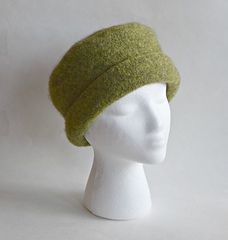 Ravelry: Cuffed Felted Hat pattern by Cindy Pilon Hats Bucket, Felted Hats, Felted Hat, Felted Wool Crafts, Felt Hats, Head Dress