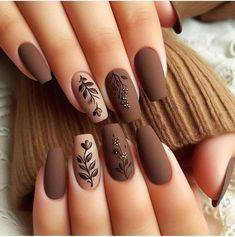 Matt Brown Nails, Brown Nails With Design, Nail Art Designs Brown, 2024 Fall Nail Trends, Brown Fall Nails, Brown Nail Art, Brown Nail, Kutek Disney