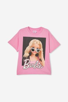 LICENSE DROP SHOULDER SHORT SLEEVE TEE Barbie Sunglasses, Nba Clothing, Pink Gerbera, Sunglasses Pink, Raincoat Kids, Swimwear Dress, Kids Fashion Girl, Short Shirts, Cool Costumes