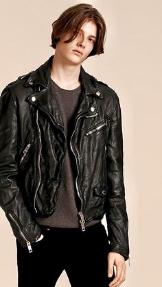 Biker Jacket Outfit, Black Outfit Edgy, Mens Leather Clothing, Biker Jacket Men, Fragrances For Women, British Outfits, Rocker Chic, Jacket Outfit, Shirt Dress Style