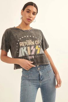 Kiss Merchandise, Kiss Logo, Text Graphic, Vintage Canvas, Printable Designs, Drop Shoulder, Fashion Earrings, Round Neckline, Graphic Tee