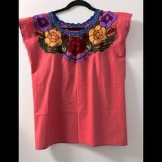 Blouse Women Typical Mexican Flower Embroidery Handmade Size S Short Sleeve Casual Multicolor Tops With Embroidered Hem, Summer Pink Tops With Floral Applique, Casual Floral Applique Blouse For Summer, Summer Pink Top With Floral Applique, Casual Blouse With Floral Applique For Summer, Multicolor Embroidered Floral Print Short Sleeve Blouse, Summer Cotton Blouse With Floral Applique, Spring Tops With Multicolor Embroidery And Embroidered Neckline, Pink Casual Embroidered Top With Floral Print