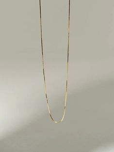 Indulge in luxury with our Long Herringbone Chain Necklace, crafted in 18k gold vermeil. Its intricate herringbone design exudes elegance and sophistication, adding a touch of glamour to any outfit. Elevate your style with this premium piece. Herringbone Design, Herringbone Chain, Long Chain Necklace, Mens Beaded Bracelets, Bead Charm Bracelet, Men Earrings, Men's Rings, Cuff Bangles, Long Chain