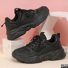 Fisdy - Elegantes y cómodas zapatillas deportivas para parejas con diseño transpirable Black Chunky Sneakers Outfit Men, Cute Black Sneakers For Women, Black Puma Shoes Outfit, Athletic Couples, Women Sports Shoes, Sporty Shoes, Stylish Couple, Women Sports, Sports Running