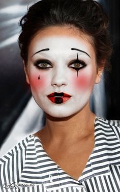 Mime makeup... Easy Halloween make up by Senka Mime Face, Mime Costume, Fantasy Make-up, Makeup Samples, White Makeup, Halloween 2014, Fx Makeup