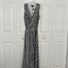 Armani Exchange A/X Aline Dress Size 6 Navy/ White Pinstripe With A Side Zip Brand New With Tags And Certificate Of Authenticity Chic Striped A-line Maxi Dress, Striped Fitted A-line Maxi Dress, Medi Dress, Armani Dress, Black Pleated Dress, Grey Sweater Dress, Black Knit Dress, Aline Dress, Floral Lace Dress