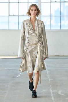 Altuzarra Spring 2023 Ready-to-Wear Collection | Vogue Spring 2023 Ready To Wear, Spring Runway, 2023 Ready To Wear, Spring 2023, Lace Fashion, Lingerie Fashion, French Fashion, Bold Fashion, Primavera Estate